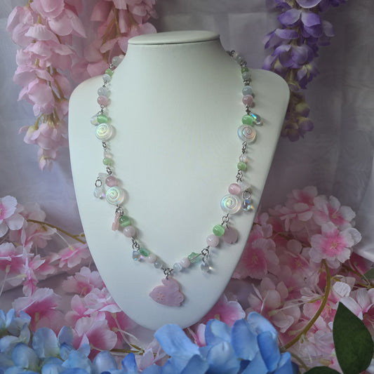 soft bunny petals - Necklace