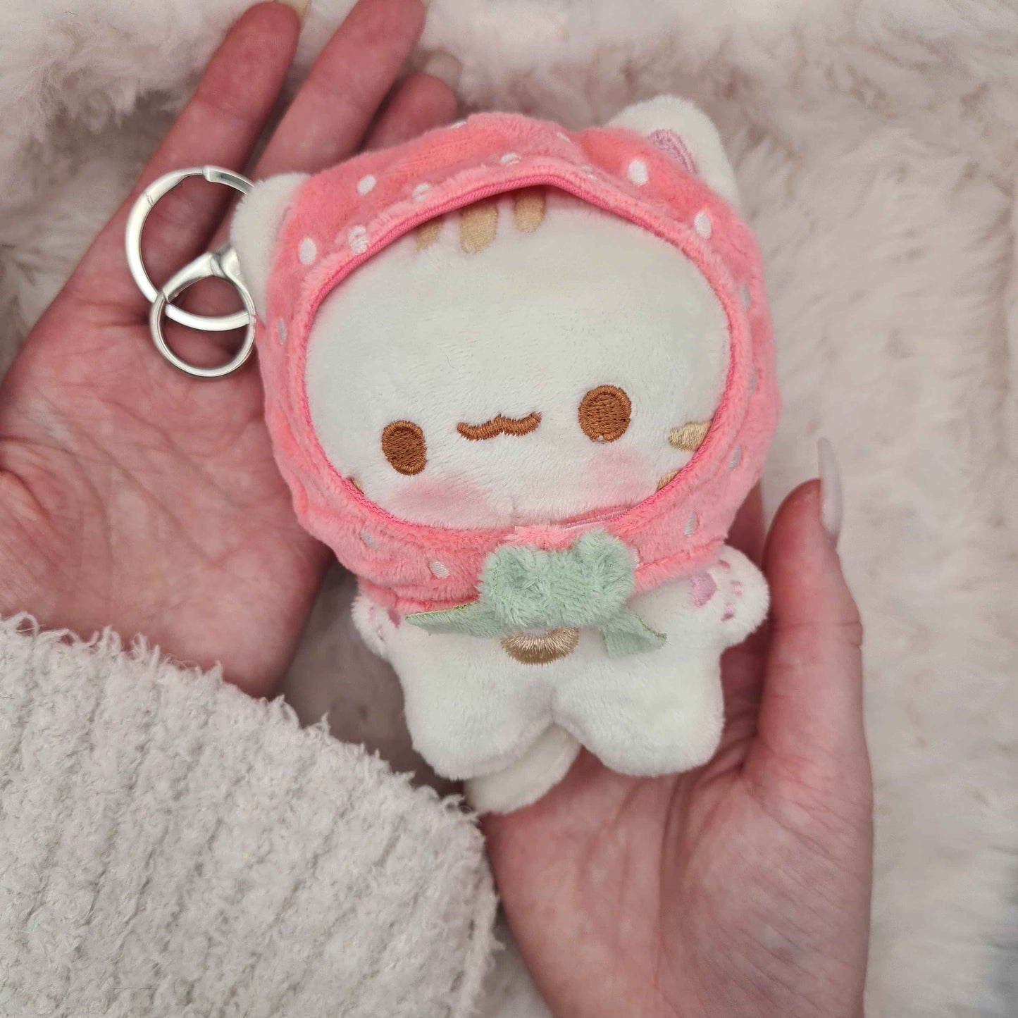  Kiki - The Strawmew ✦ Plush Keycharm 