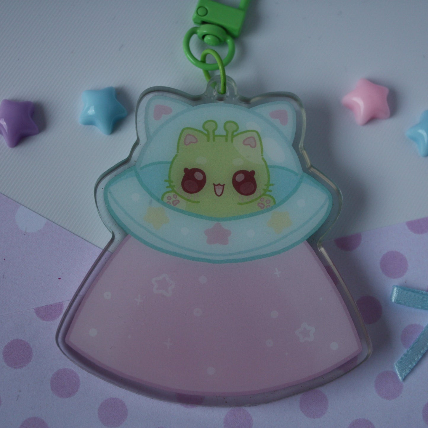 Silly Alien Cat & Cow - Shaker Keycharm