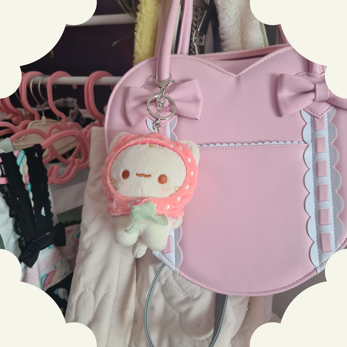  Kiki - The Strawmew ✦ Plush Keycharm 